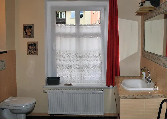 W Starym Kinie 아파트