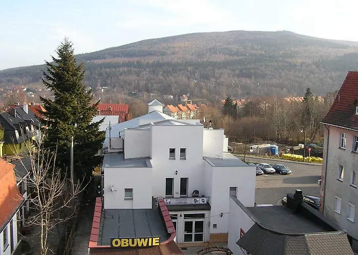 W Starym Kinie 아파트